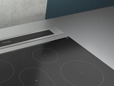 Hotte intégrée et table de cuisson downdraftAir de Siemens