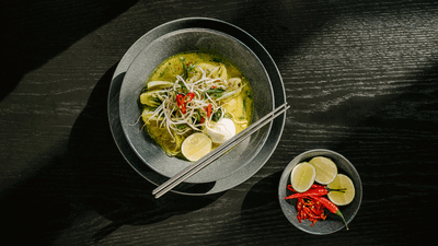 Découvrez la recette de soto indonésien de Marente, chef freelance et créatrice culinaire.