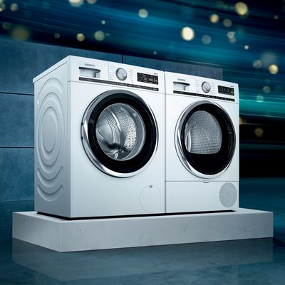 Siemens Washing Machine and Tumble Dryer on display.