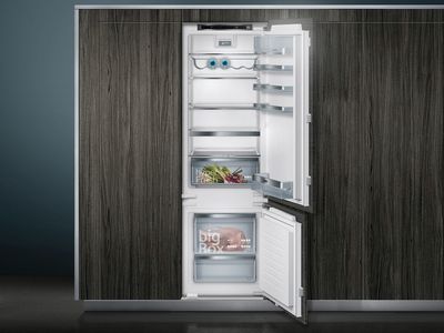 Fridge-Freezer in kitchen display