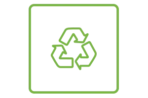 Symbole de recyclage dans le cadre vert, représentant la durabilité environnementale et la réduction des déchets.