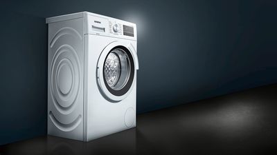 Powerful, convenient and efficient: slimline washing machines from Siemens