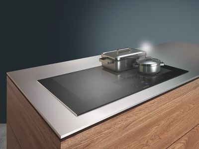 Surprising induction hobs – from Siemens