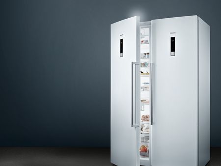 KG49NXXCF Freistehende Kühl-Gefrier-Kombination mit Gefrierbereich unten |  Siemens Hausgeräte DE