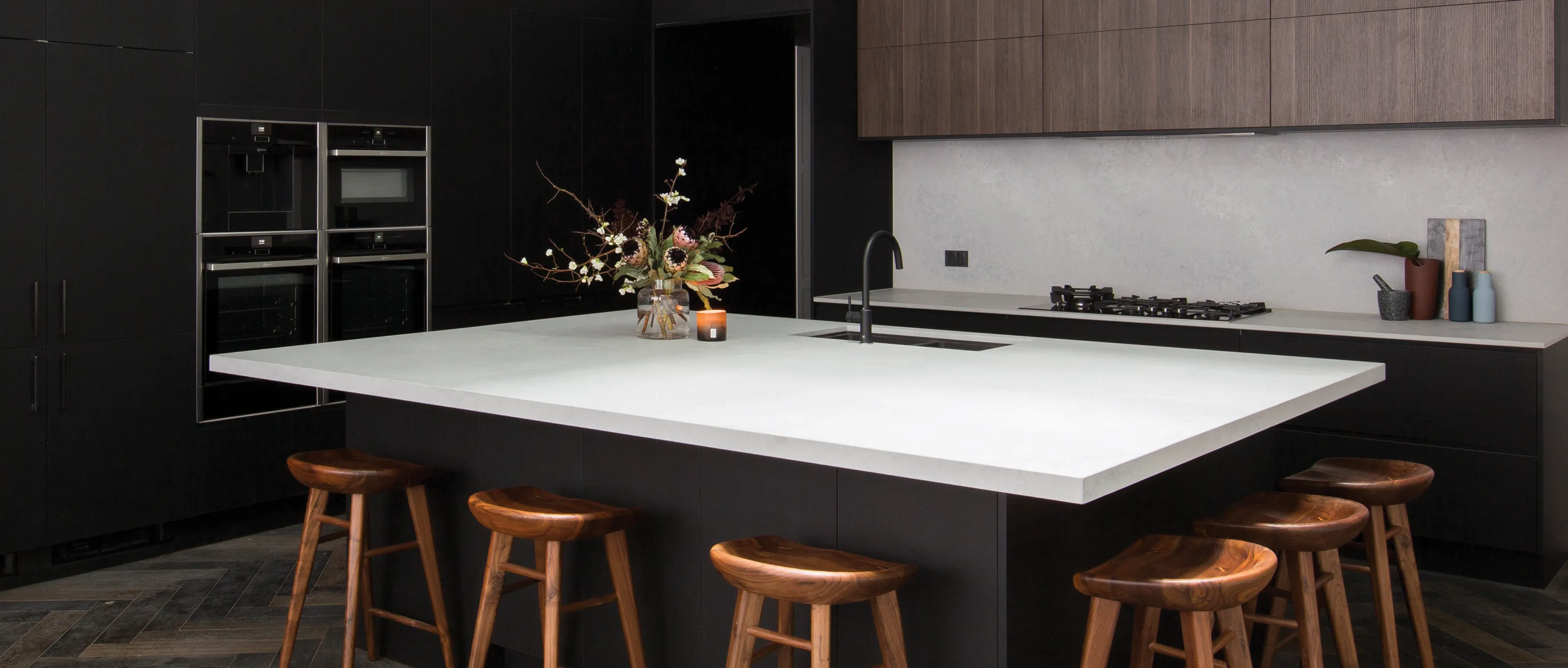 Industrial Entertainer in St Kilda.