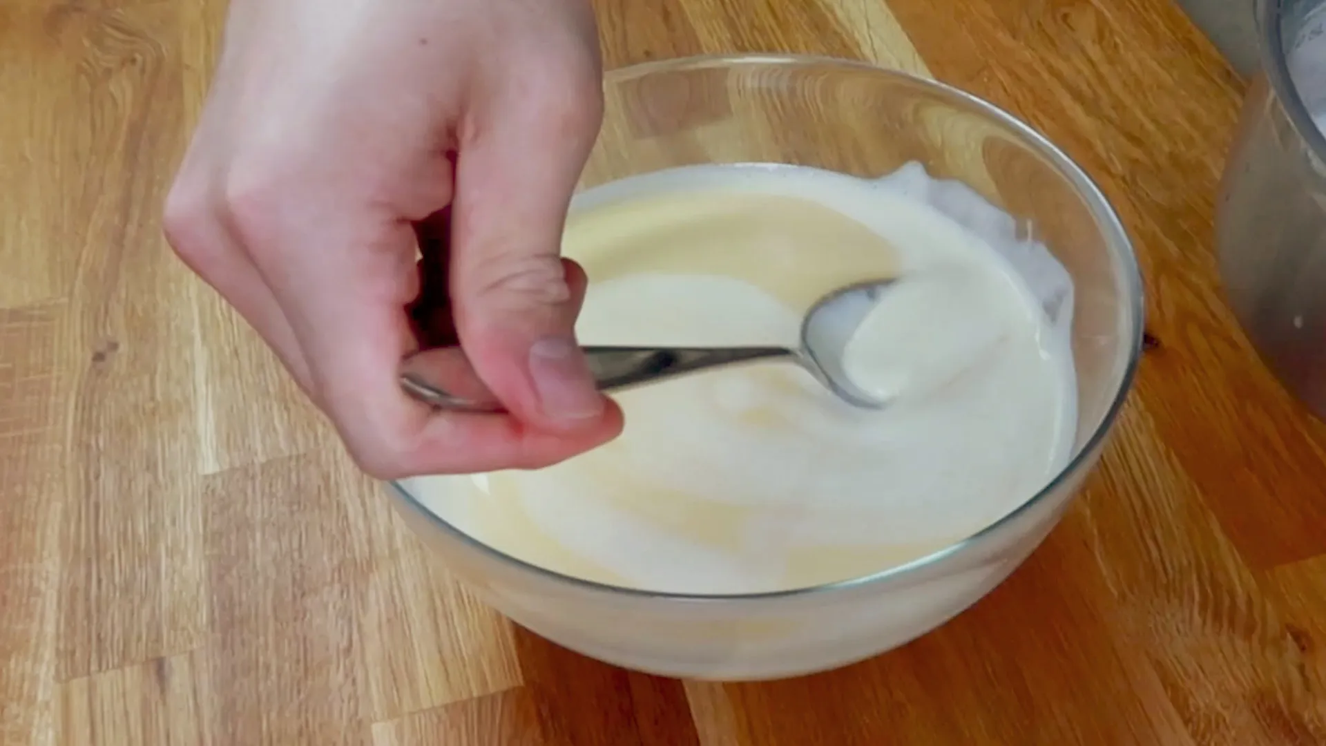 Crème brûlée smet i skål