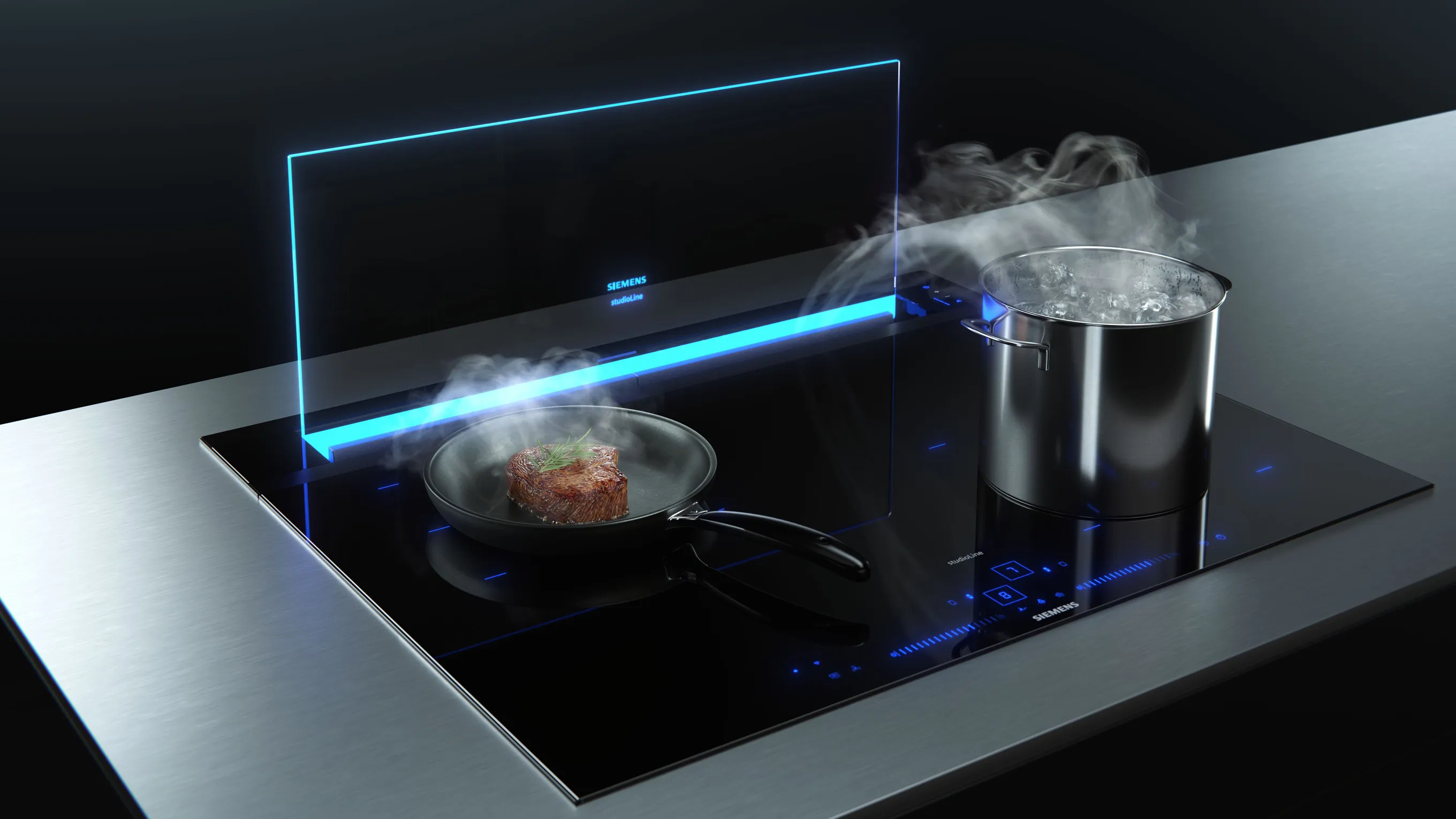 Plaque à induction moderne dans une cuisine, avec un steak grésillant dans une poêle et une casserole d’eau bouillante, le tout éclairé par un éclairage d’ambiance bleu.