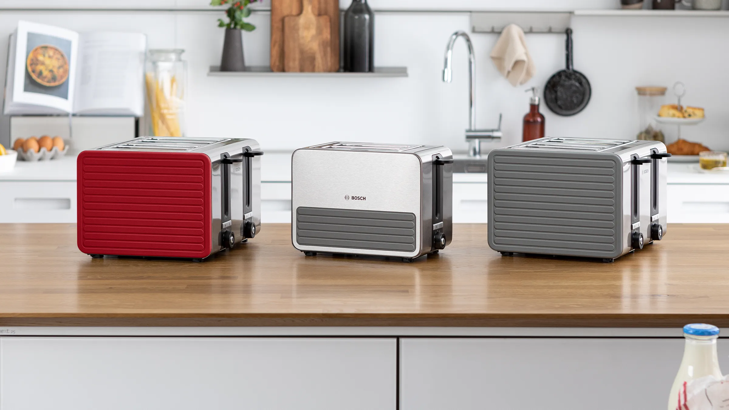 Siliconeline toaster in red, chrome and grey