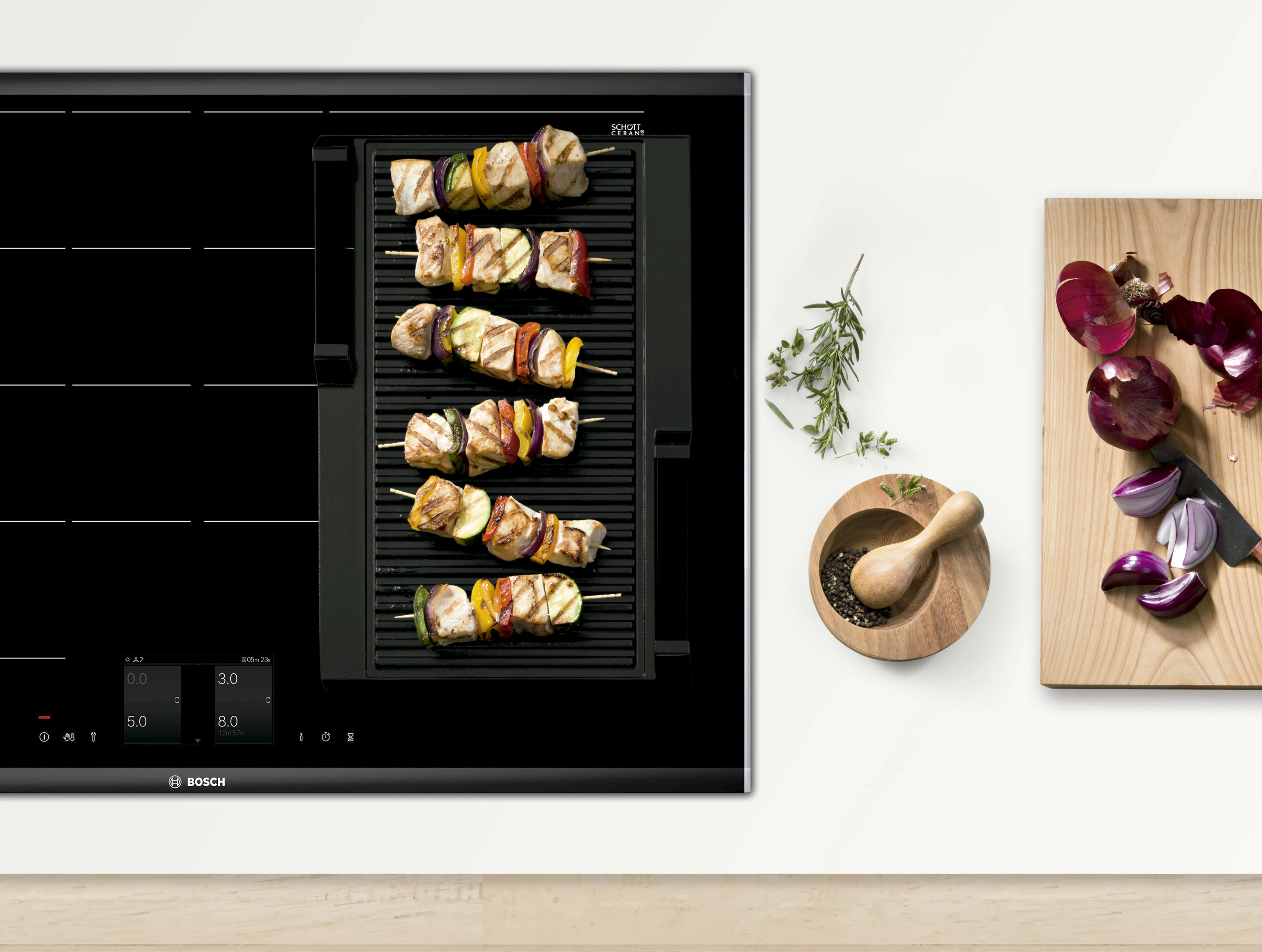Griddle plate on the induction hob