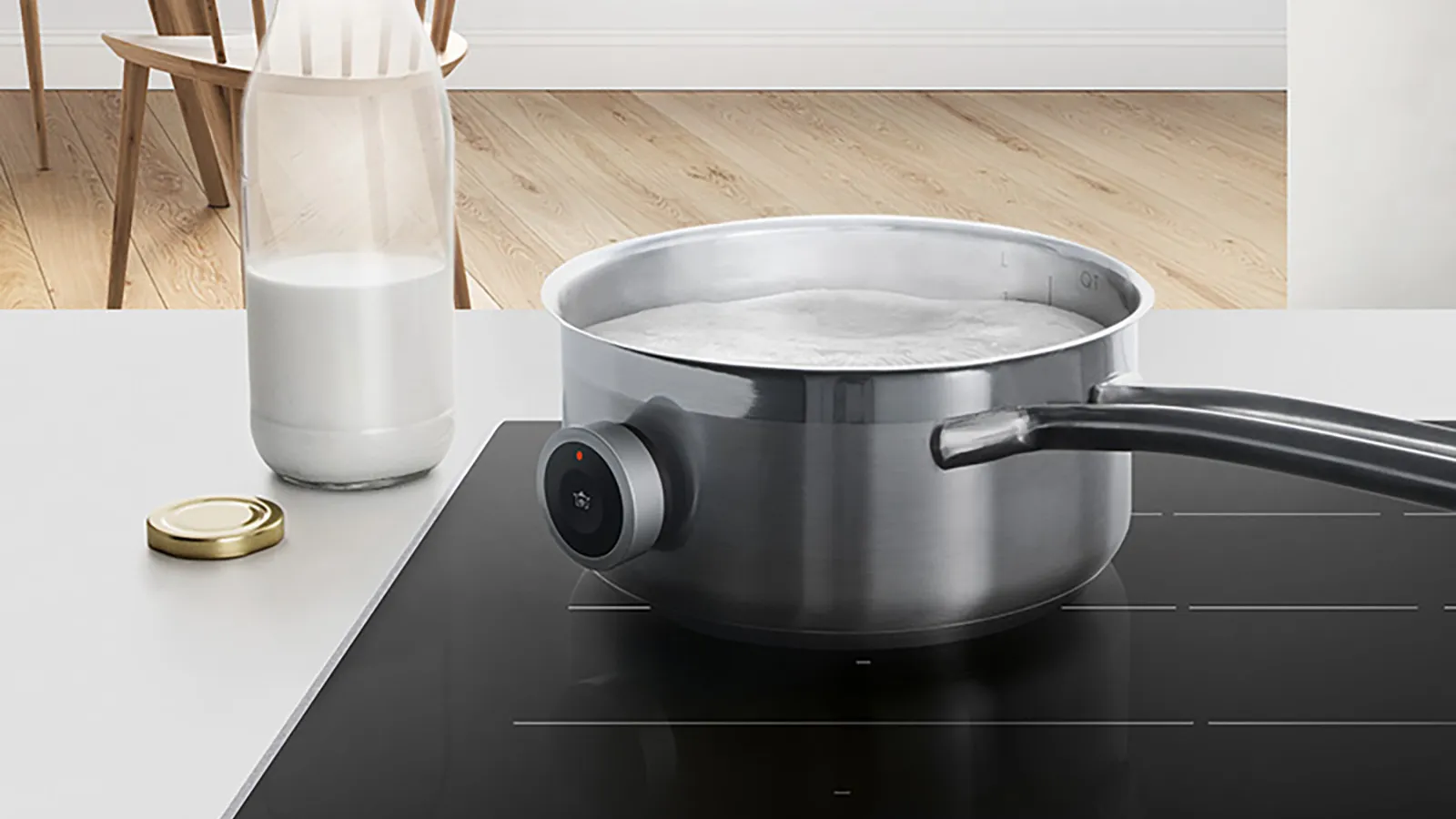 Kuhalni senzor PerfectCook za stalno regulacijo temperature.