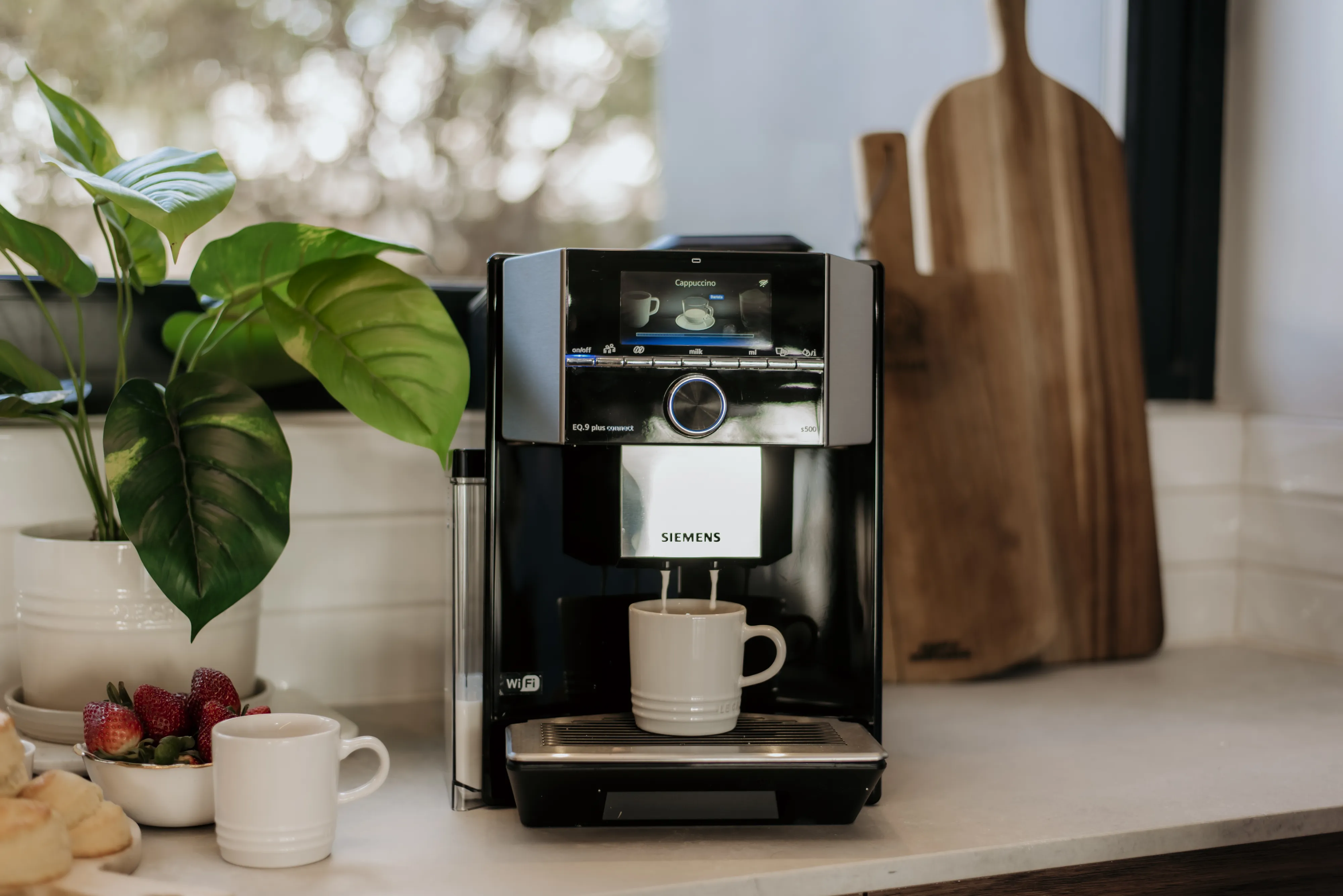 Perfect coffee with Siemens EQ bean to cup coffee machines