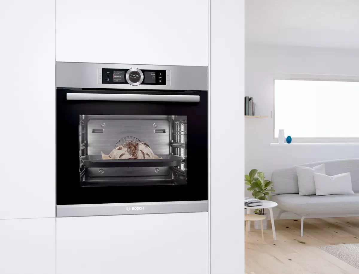 A Bosch oven with added steam function for a crispy crust.