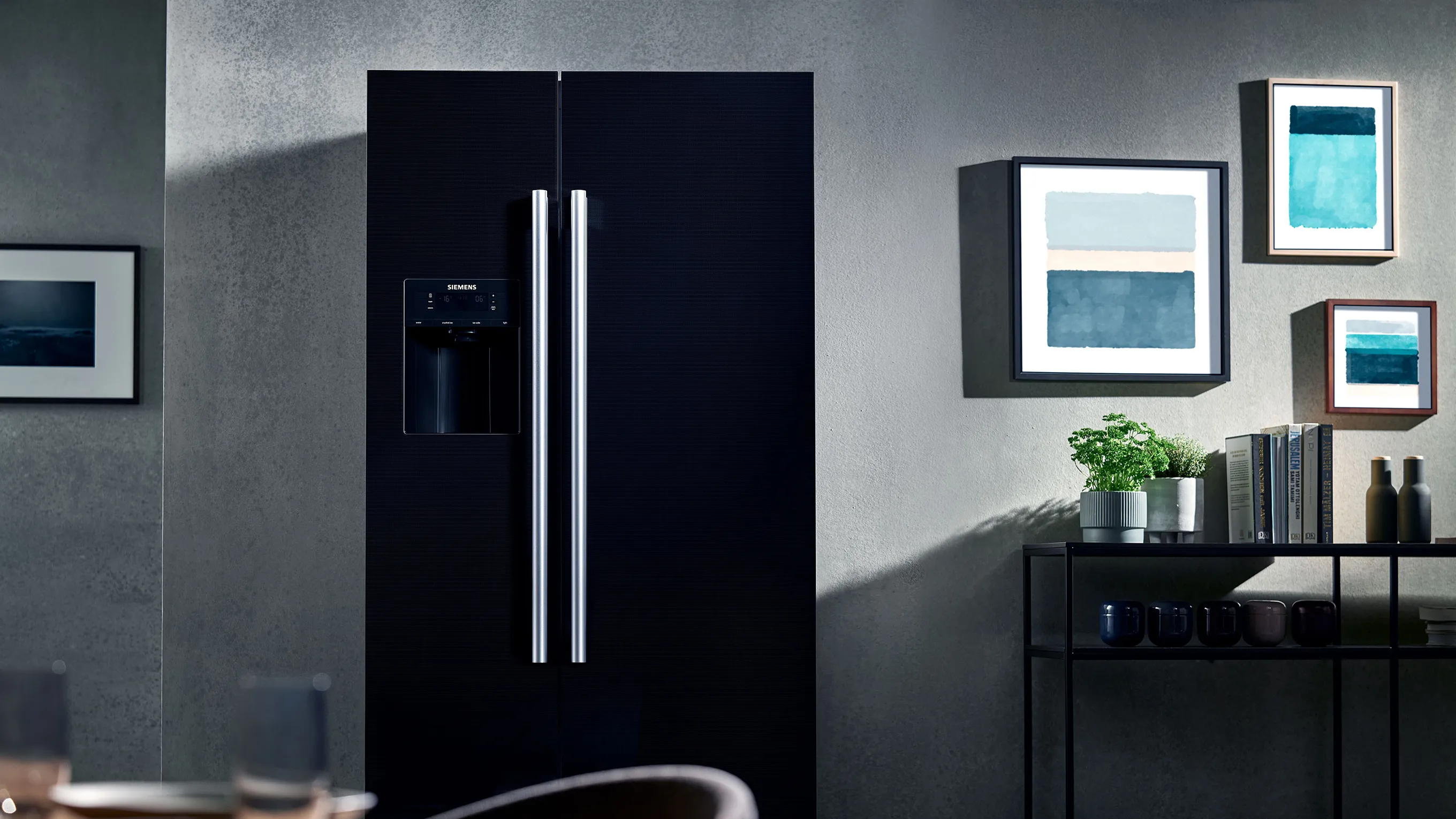 Siemens: Side-by-Side Fridge Freezer