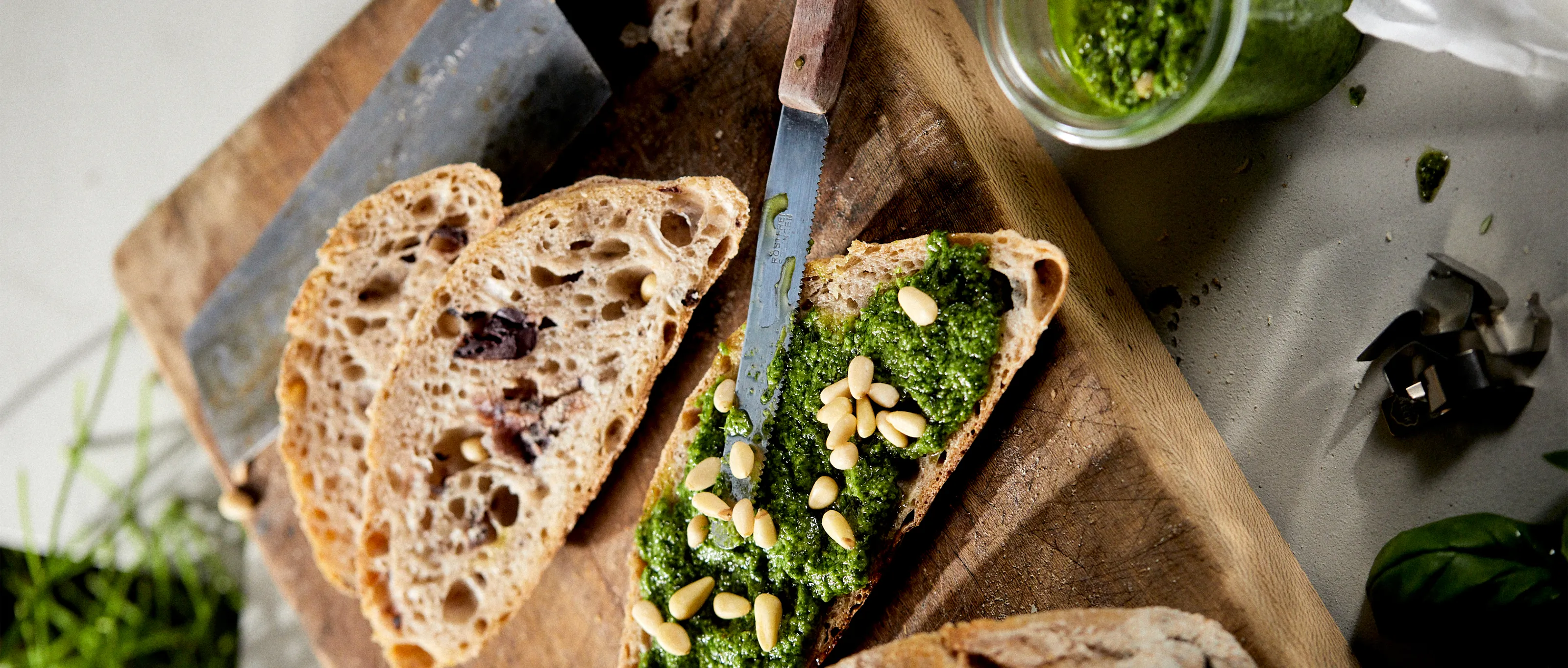 Simple Homemade Pesto