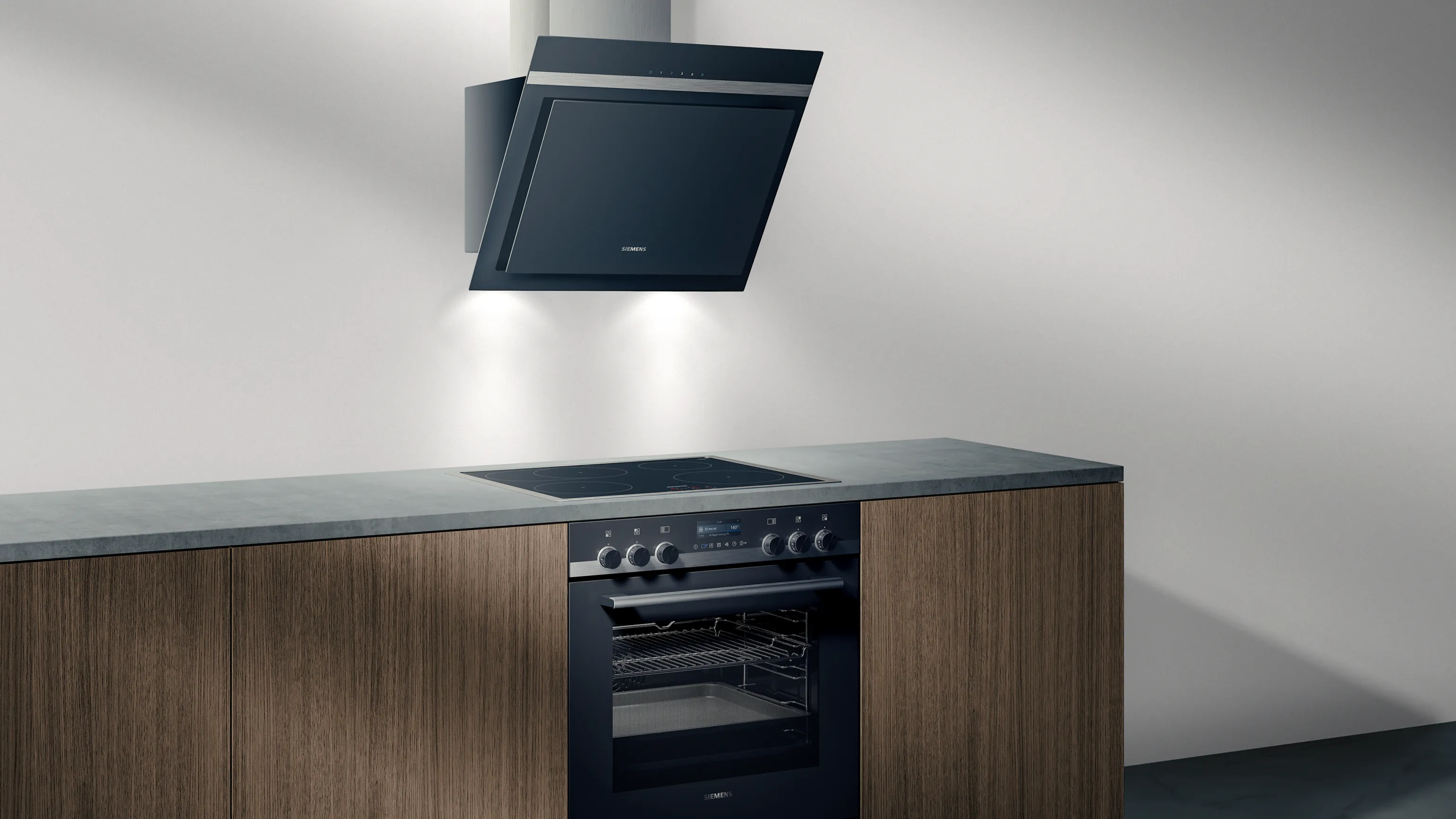  Eine Küchenzeile mit integriertem Siemens Herd und Umluft-Schrägesse 