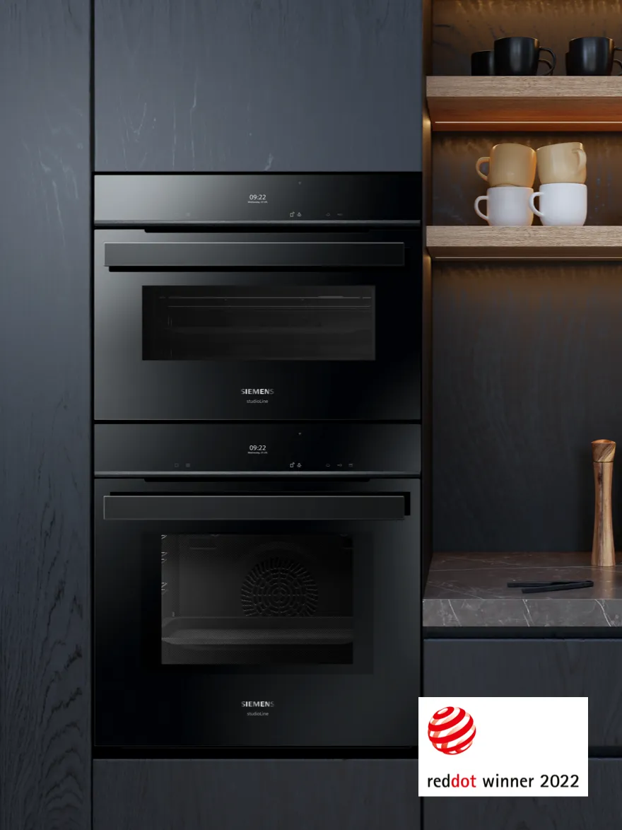 Black studioline oven built in