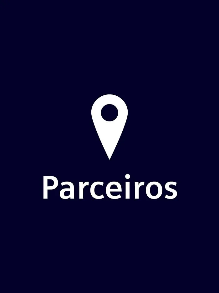 Fundo azul escuro com ícone de pino de localização branca e texto "Parceiros" (Português para "Parceiros").