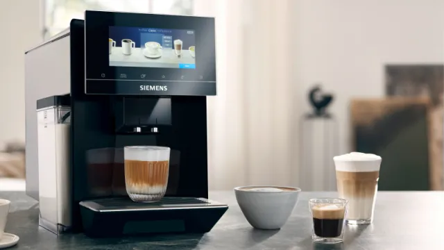 Machines à espresso entièrement automatiques EQ900