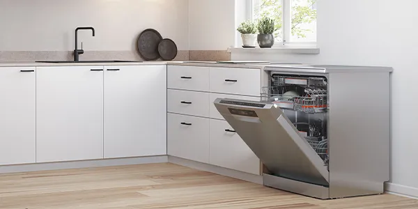 22545744_freestanding_dishwasher_flyout_600x300