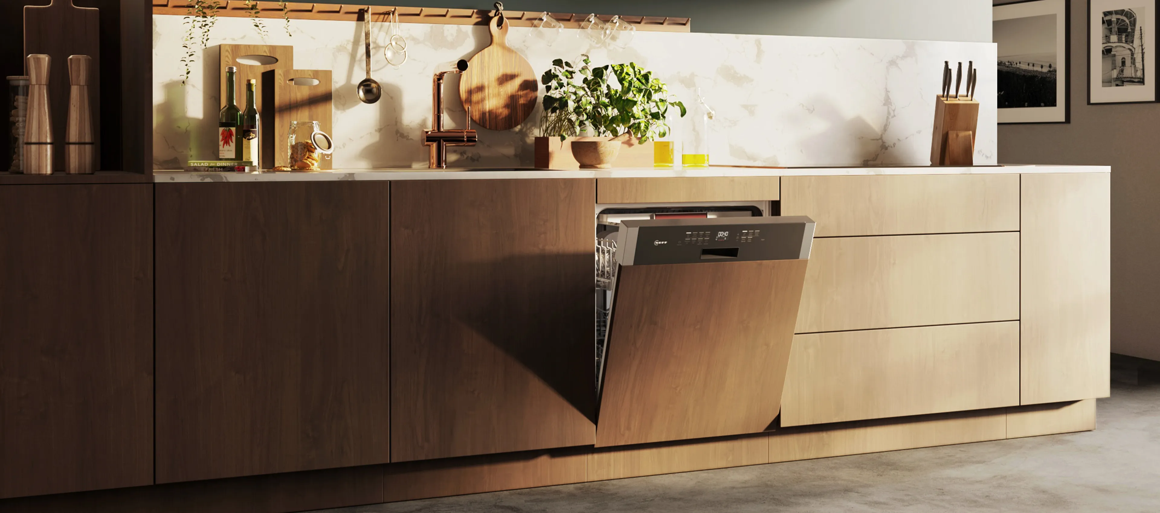 Eine hellbraune Küchenzeile mit einem teilintegrierten Geschirrspüler unter der Arbeitsplatte.