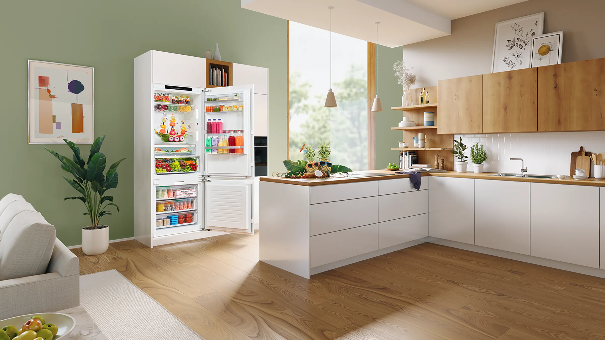 Moderne Küche mit weißen Schränken, Holzböden und einem großen Kühlschrank.