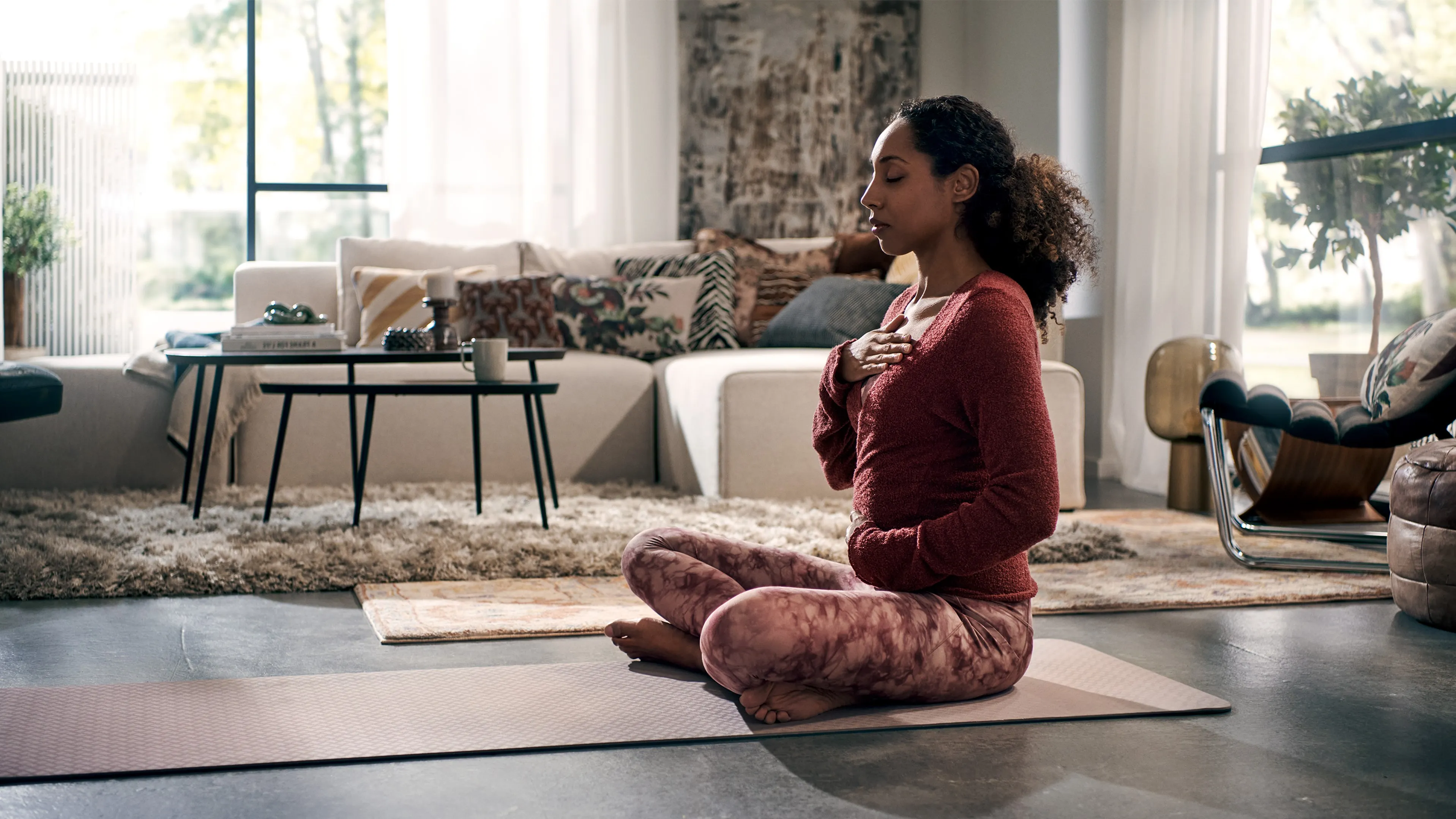 alt-woman sitting on floor