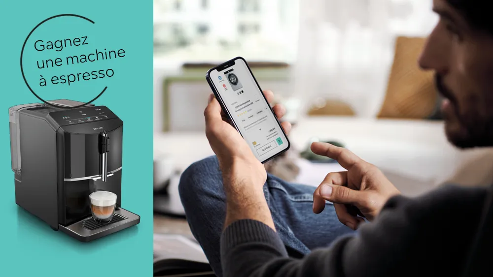 Promotion expresso machine cadeau, personne utilisant l'application mobile, intérieur à la maison.