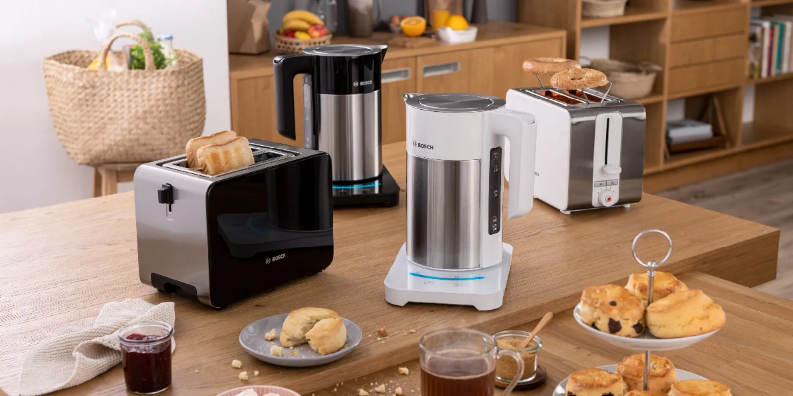 Mixed skyline appliances in white and black