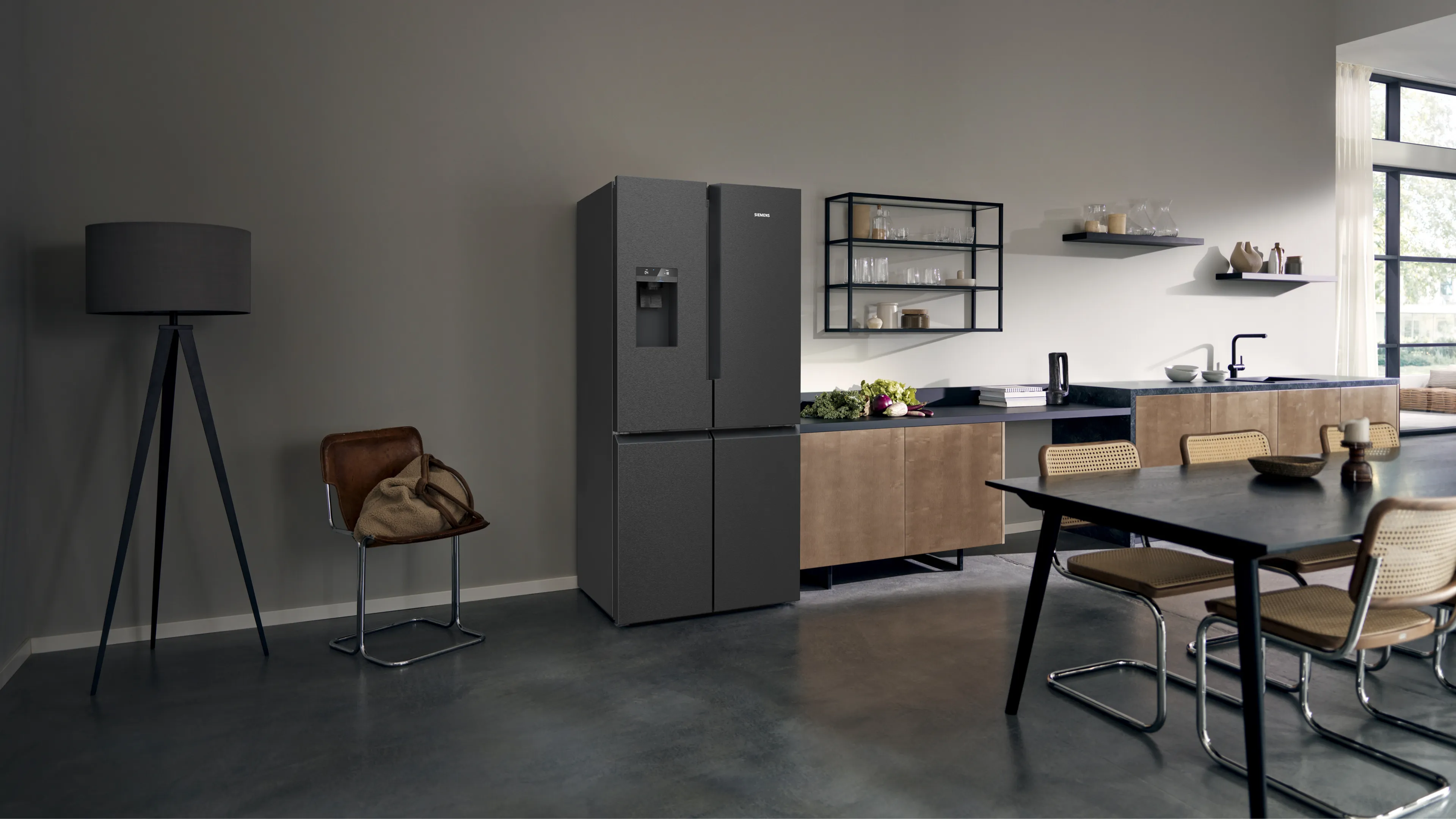 24791586_Siemens_Home_Appliances_Cooling_Multidoor_Refrigerator_Side_By_Side_Desktop_Stage_16_9