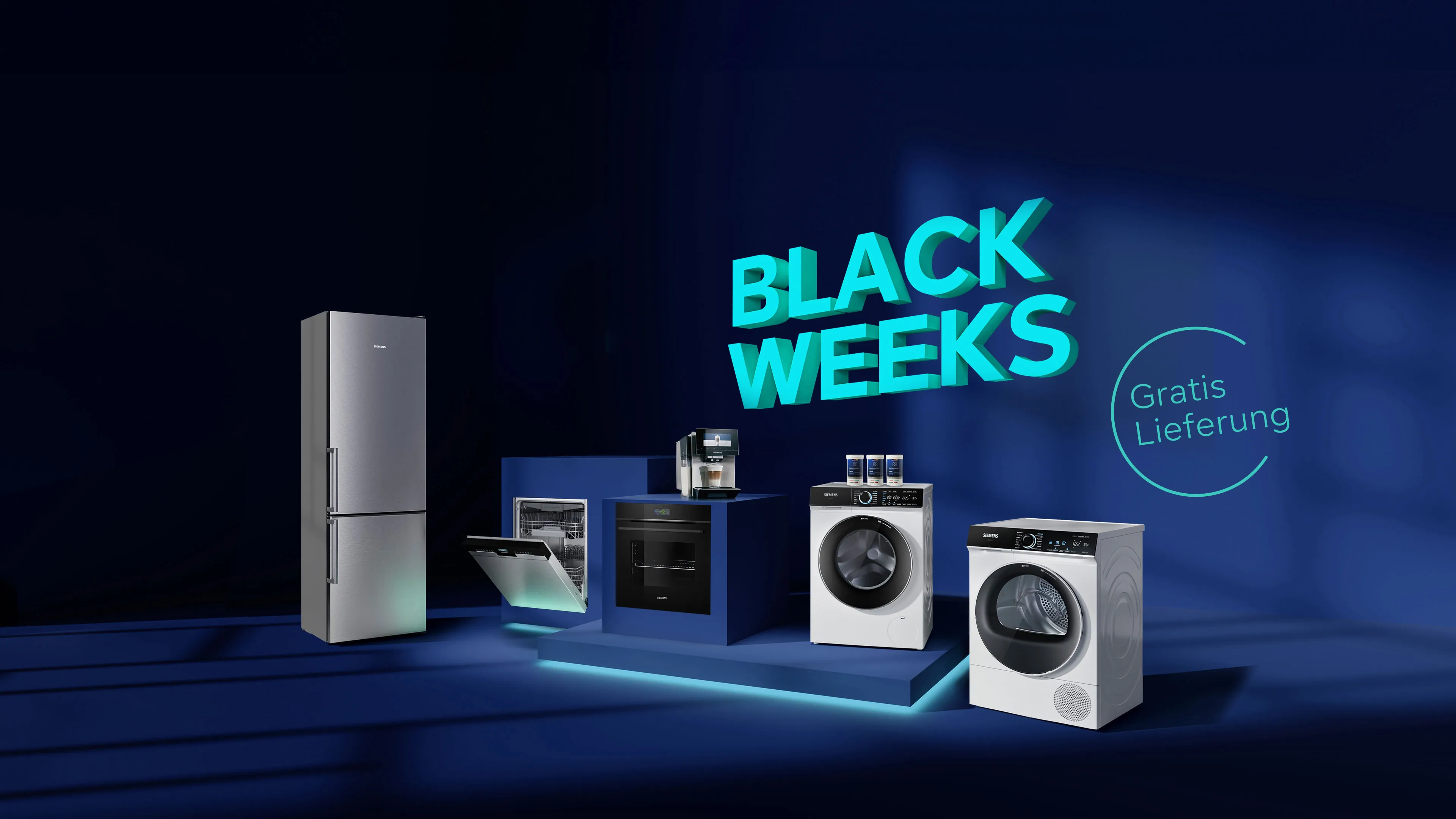 Siemens Hausgeräte auf blauem Hintergrund mit Kühlschrank, Geschirrspüler, Backofen, Kaffeevollautomat, Waschmaschine und Trockner. Ergänzt durch die Aktionsbotschaften „Black Weeks“ und „Gratis Lieferung“.