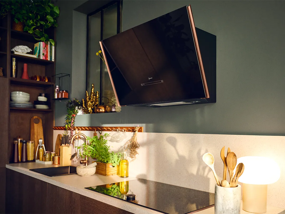 Angled glass hood in Neff kitchen