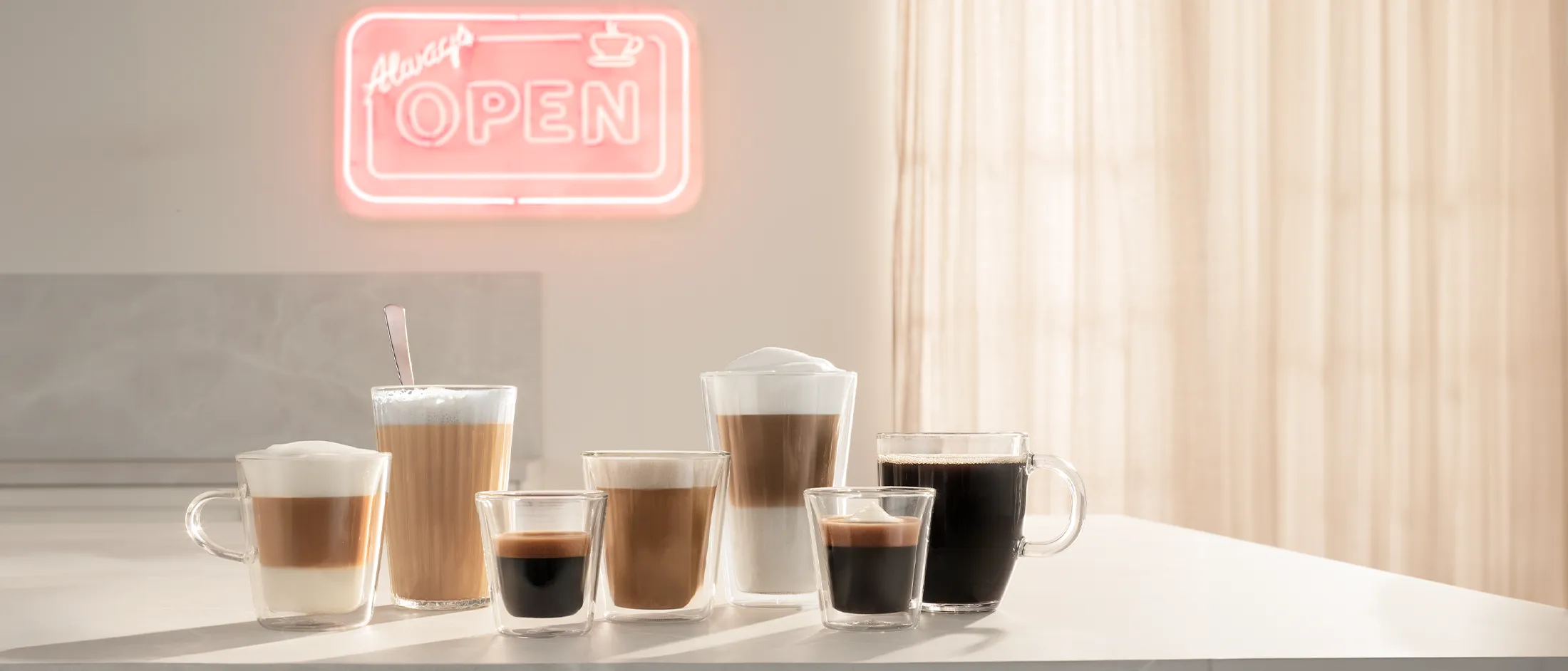 7 chávenas de estilos de café individuais, desde espresso a café au lait.