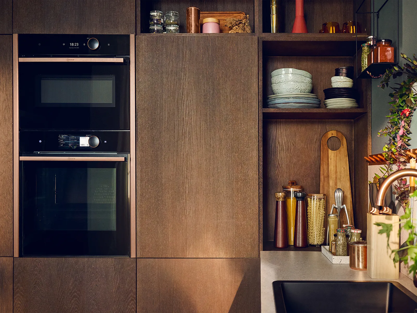 NEFF inbyggd ugn i kök