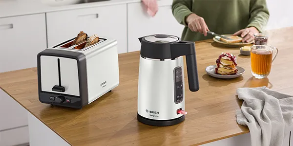 designline kettle and toaster inwhite