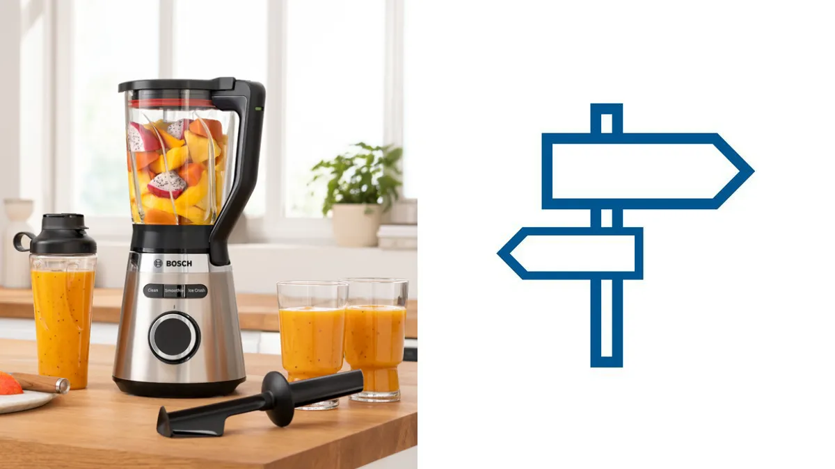 Blender kielichowy Bosch z owocami na drewnianym blacie, obok szklanki z sokiem pomarańczowym i niebieska ikona drogowskazu symbolizująca wyszukiwarkę blenderów.