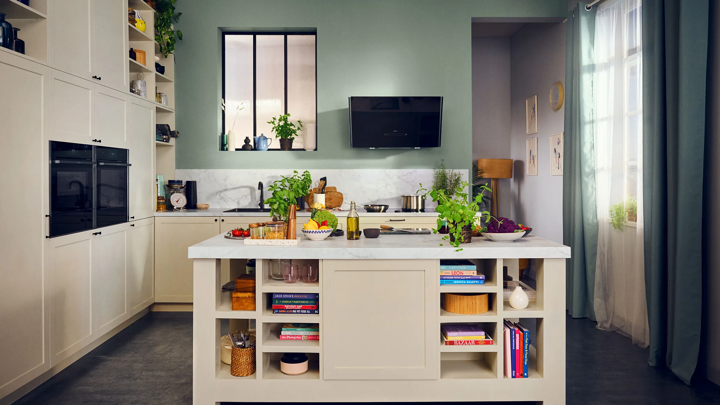 Modern, bright kitchen setting