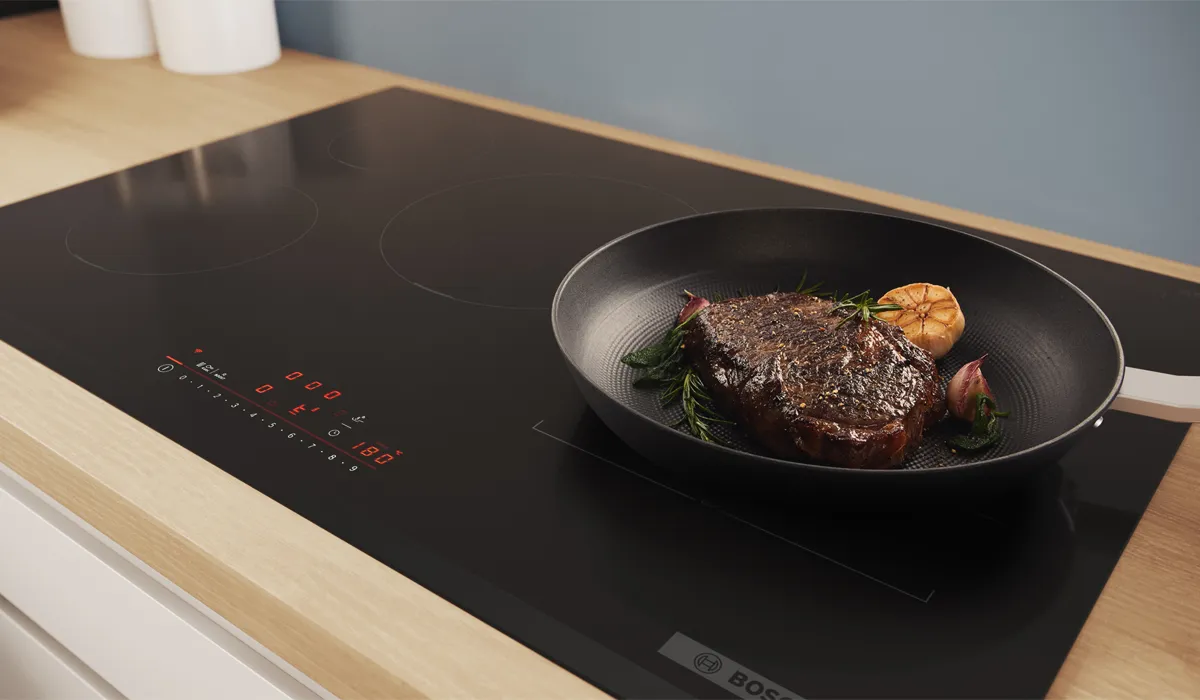 Pan cooking on an induction hob
