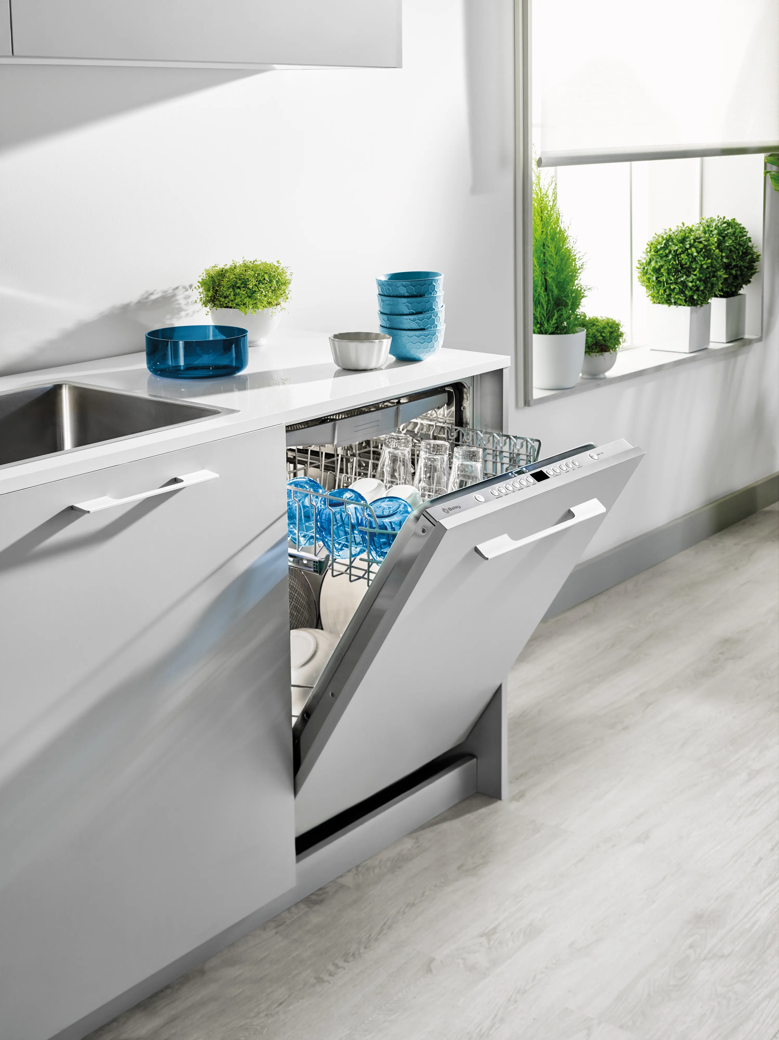 productGallery.altText.main.video