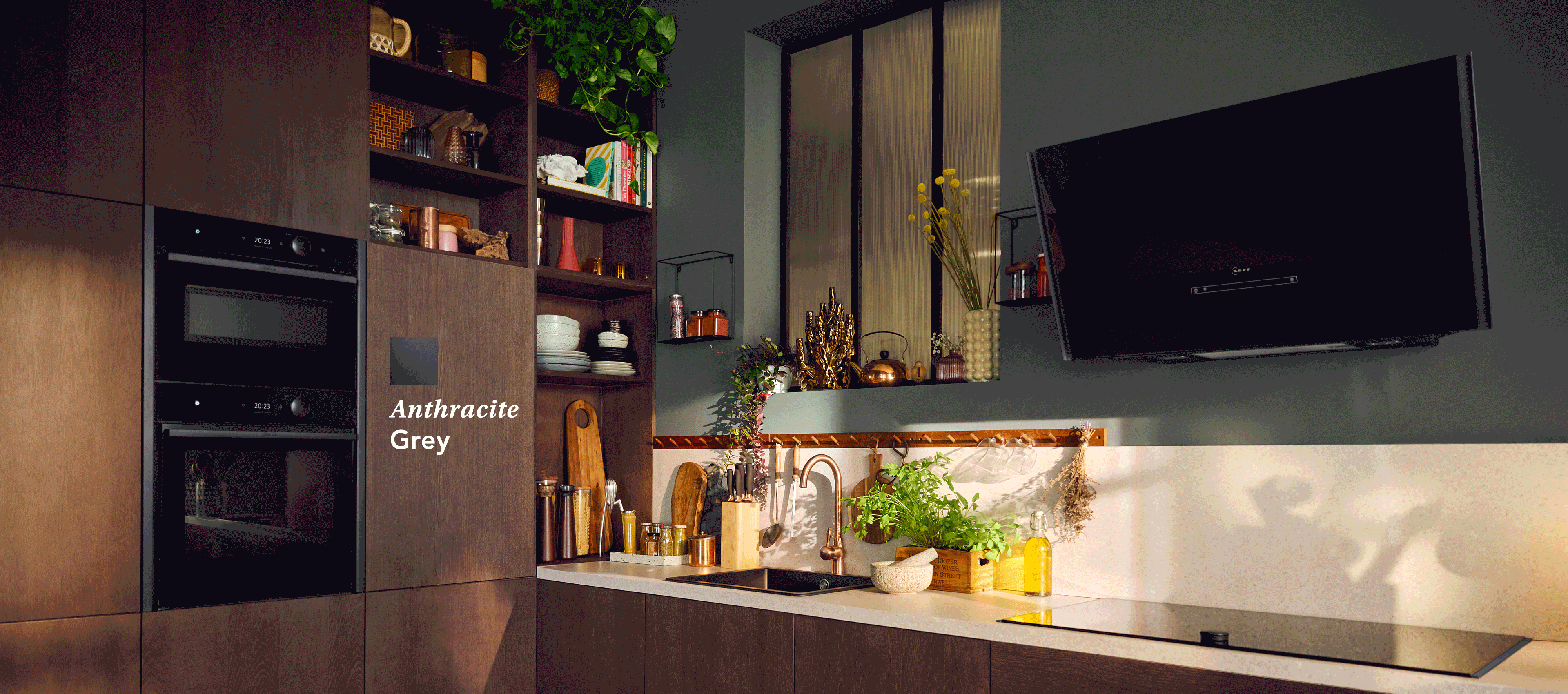 Flex Design Akzentfarben im Wechsel: Brushed Bronze, Anthrazite Grey, Deep Black und Metallic Silver