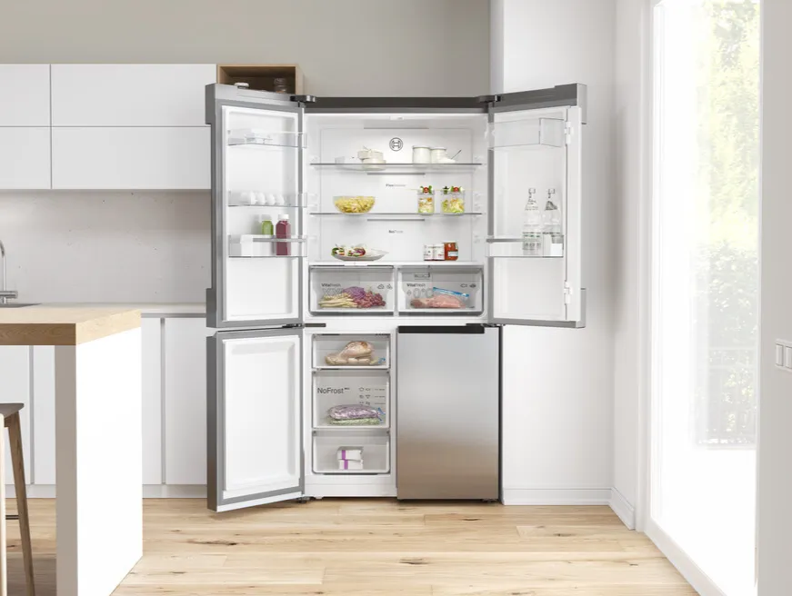 Multi door freestanding fridge freezer