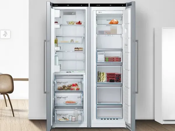 American style multi door free standing fridge freezer