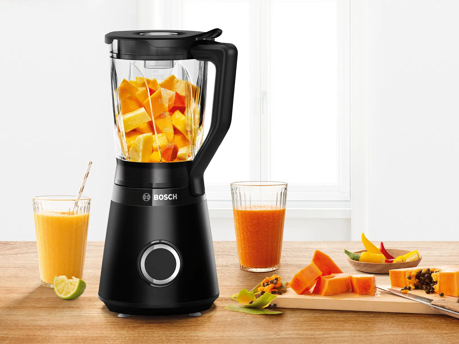 Mehrere Vitapower-Mixer sind zu sehen