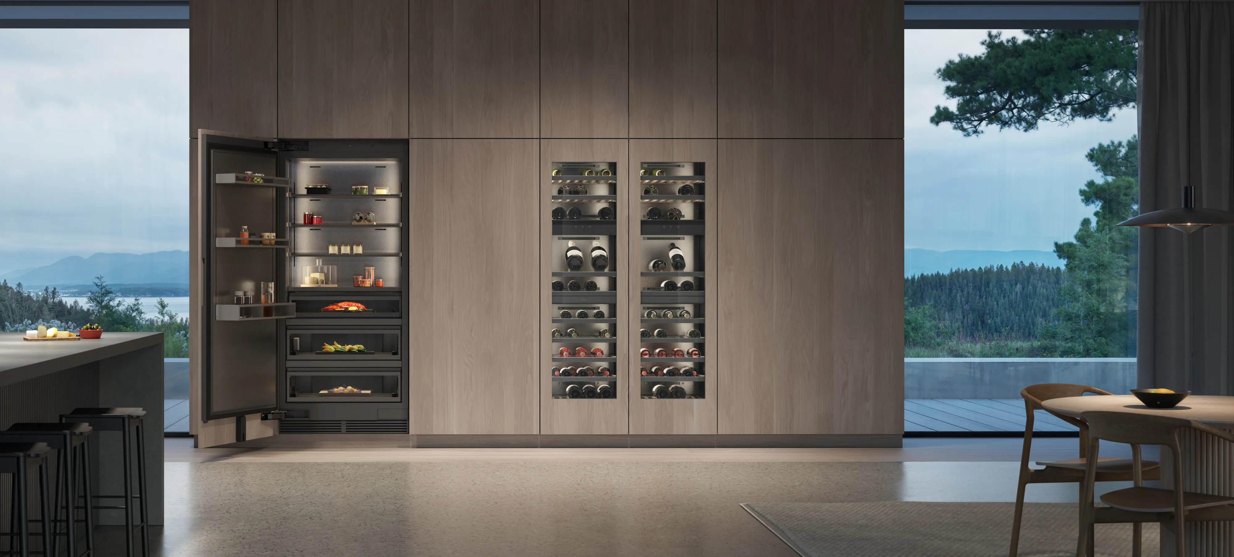 奢華廚房中的 Gaggenau Vario Expressive 系列冷藏冰箱和恆溫酒櫃