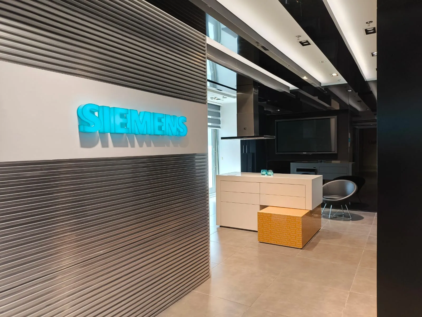 אולם התצוגה