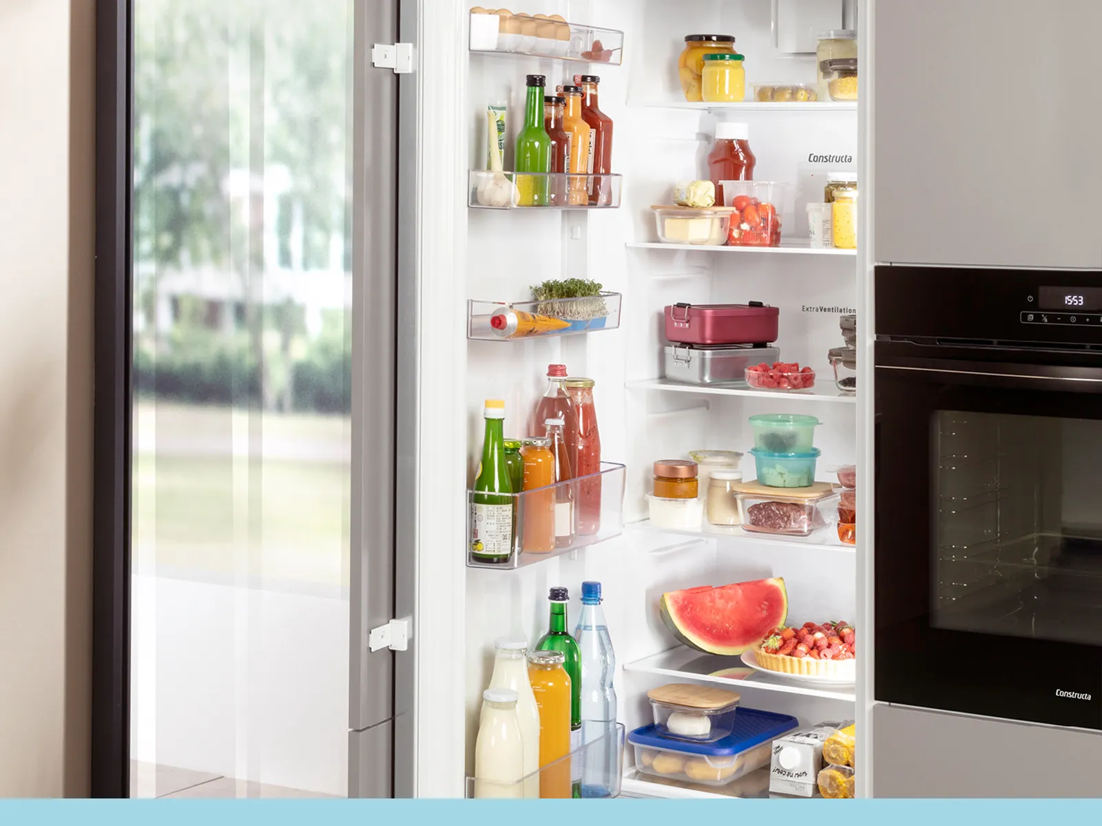 Kühlschrank mit Schleppscharnier