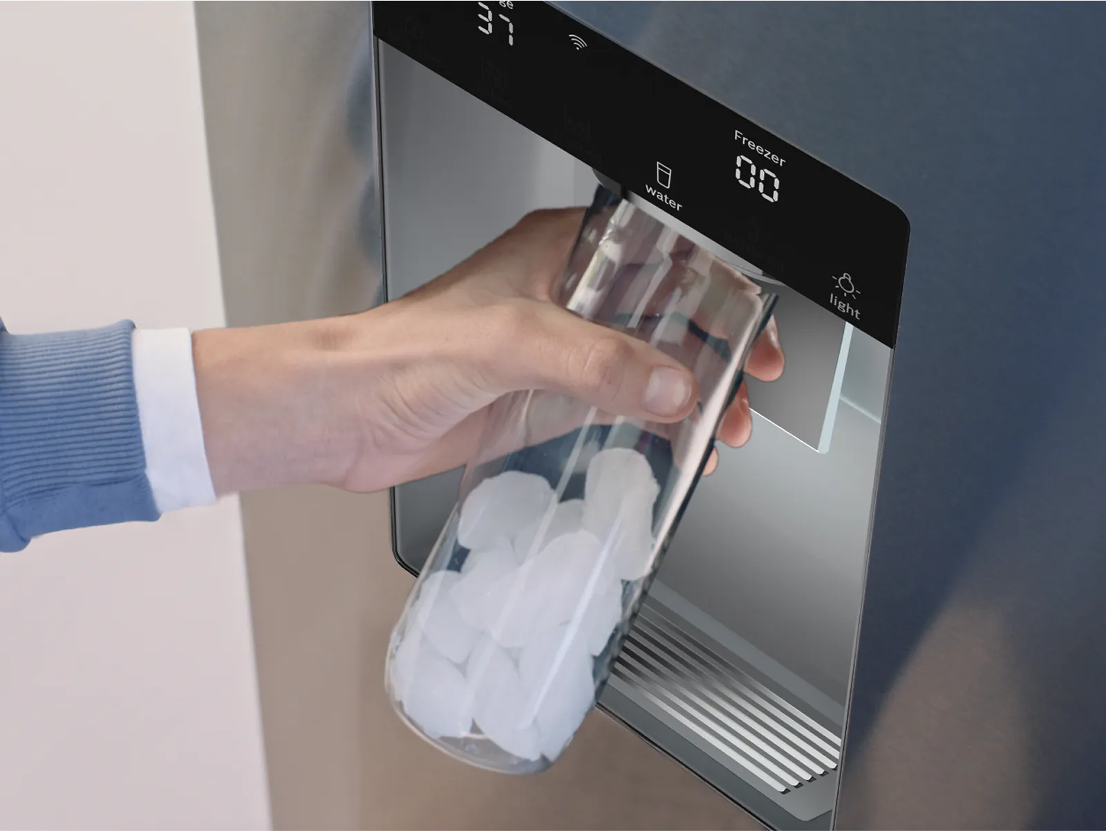 bosch french door refrigerator quickice pro system ice in cup