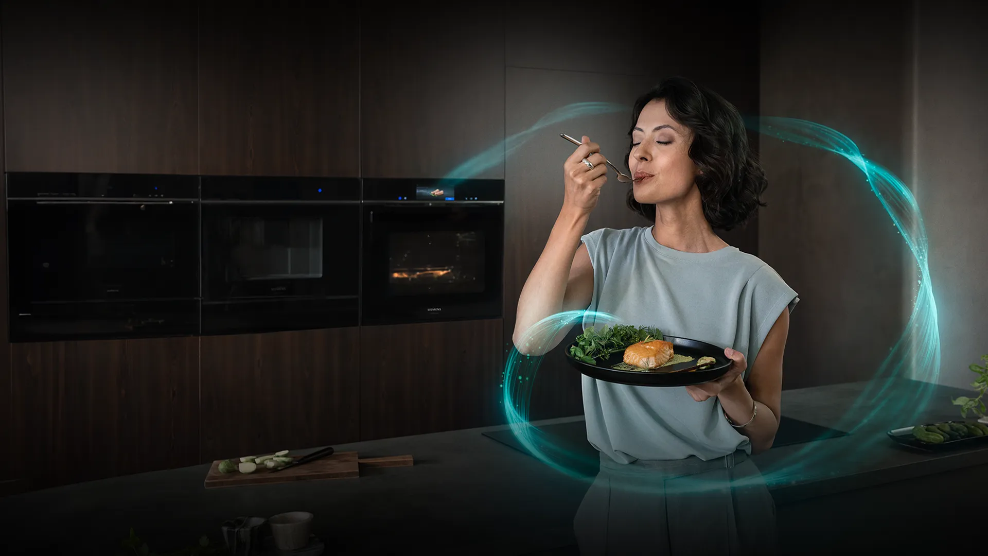 Siemens iQ700 Fırınlar, 100 farklı yemeği anında tanır.