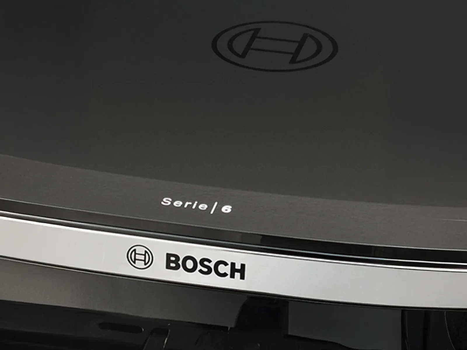 The Bosch logo on the Air Fryer, emphasising its sleek and modern design.