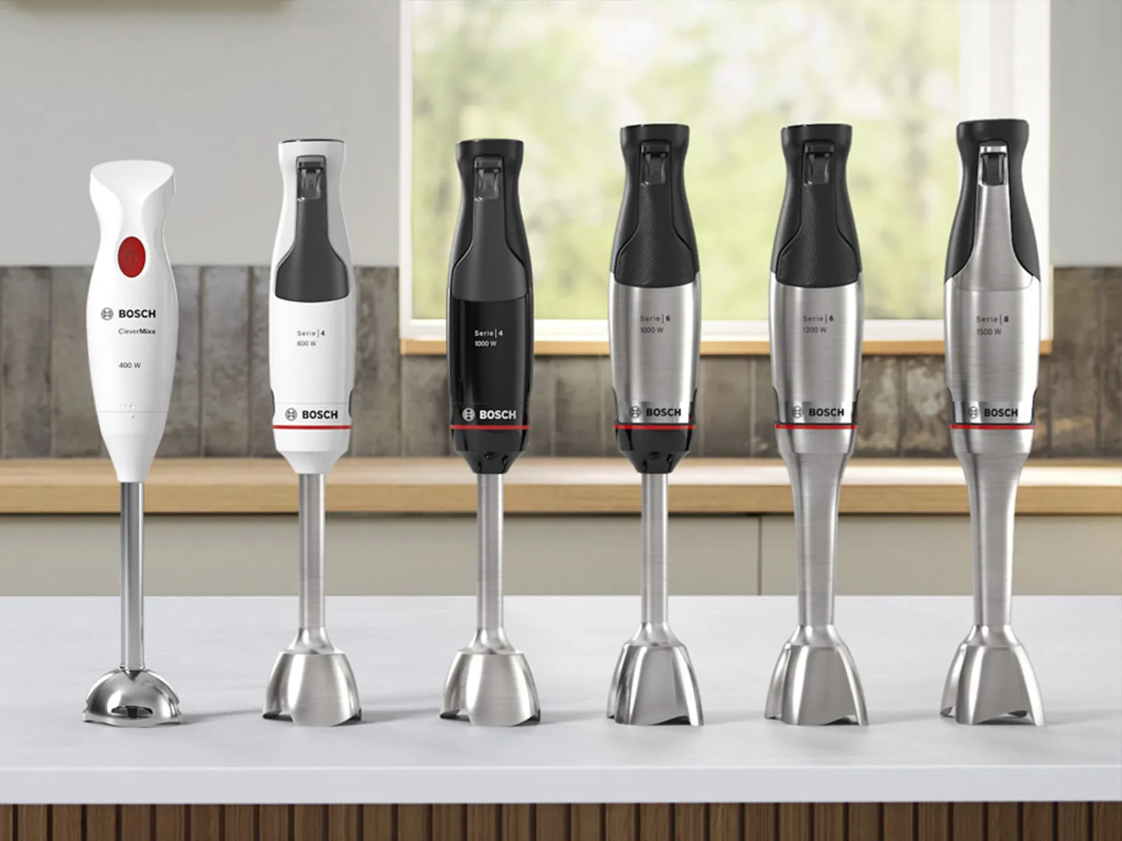 Fərqli vatt gücünə malik müxtəlif Bosch əl blenderlərinin yaxından görünüşü.