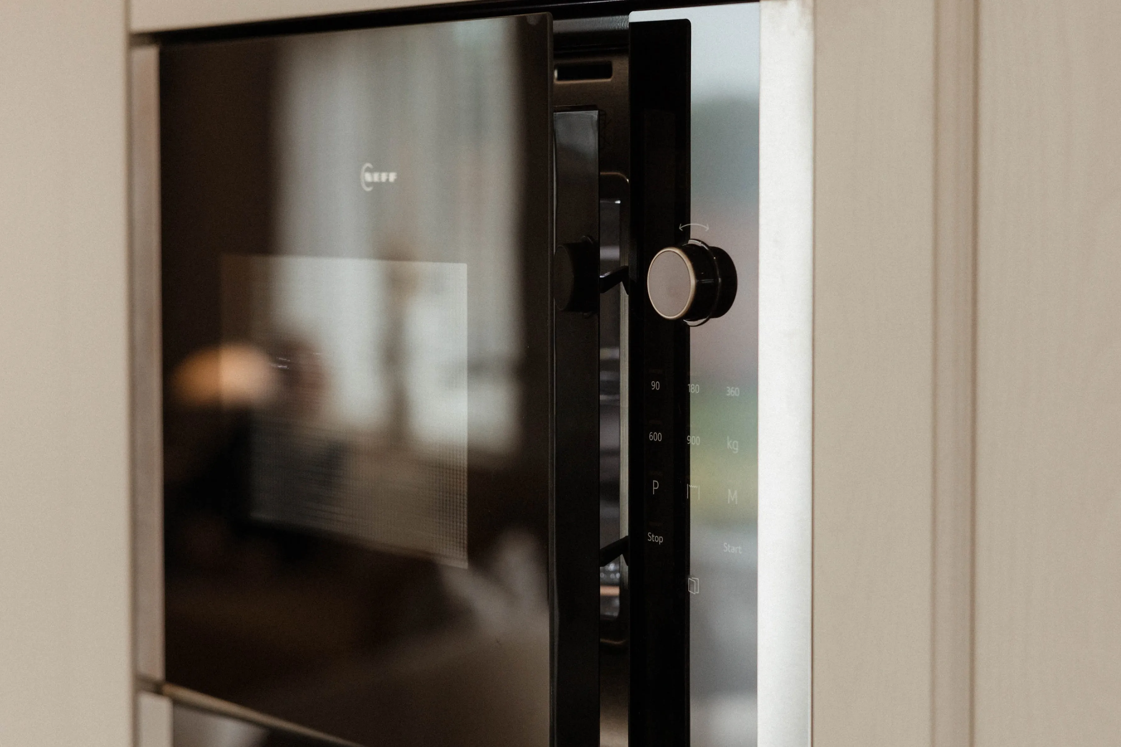 NEFF microwave